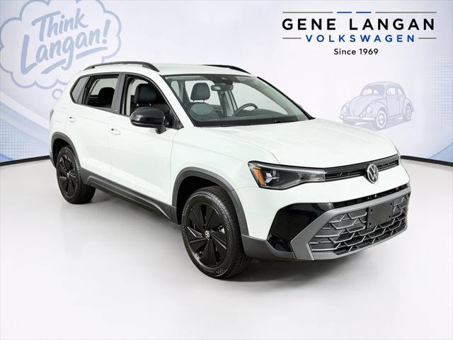 New 2027 Volkswagen Taos Sport AWD/4WD image 3