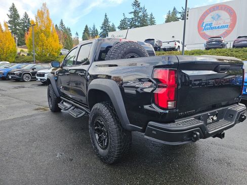 New 2025 Chevrolet Colorado ZR2 w/ ZR2 Bison Edition image 10