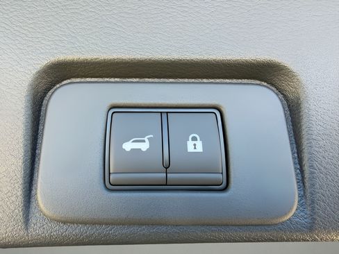 New 2026 Nissan Rogue Platinum w/ Platinum Premium Package AWD/4WD image 11