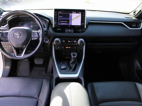 Used 2022 Toyota RAV4 XSE image 17