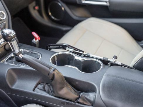 Used 2017 Ford Mustang GT Premium image 30