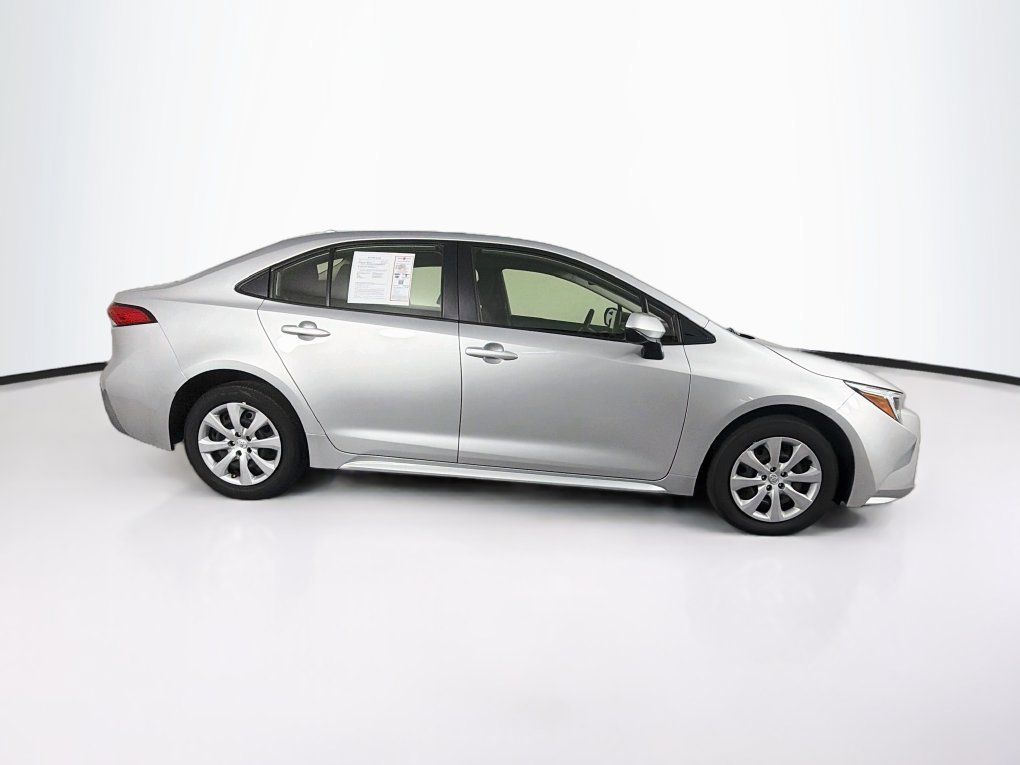 Used 2026 Toyota Corolla LE FWD image 11