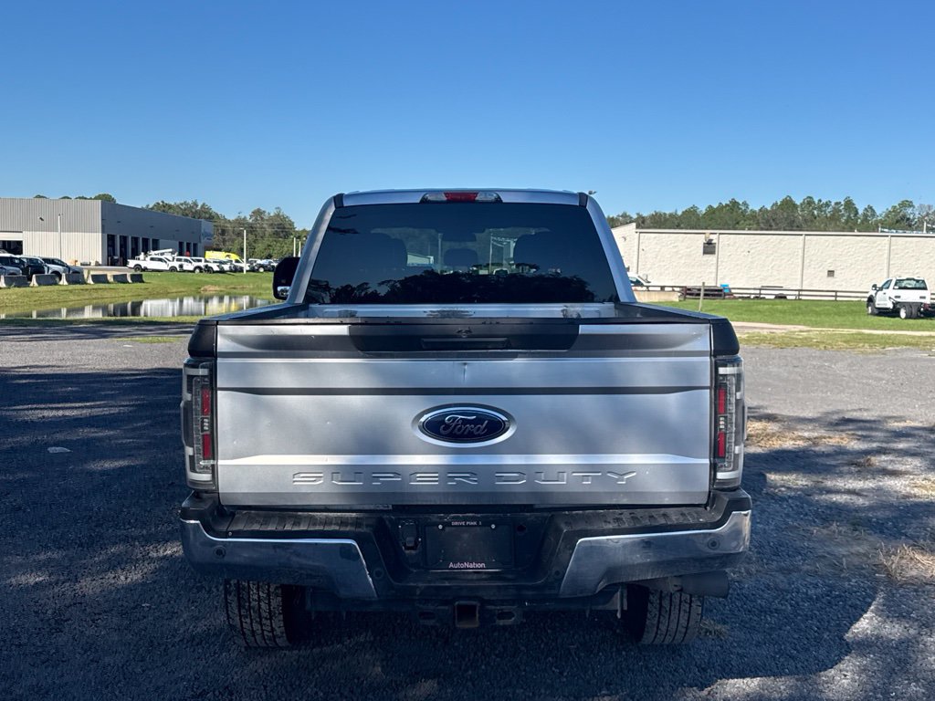 Used 2017 Ford F250 XLT w/ XLT Value Package AWD/4WD image 4