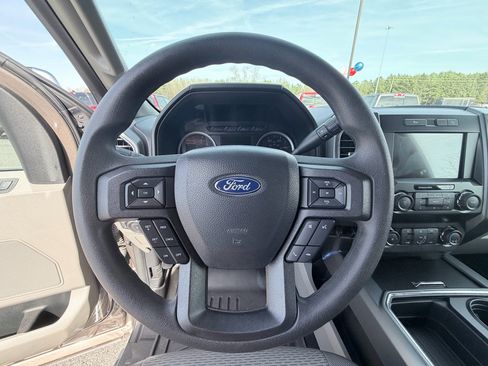 Used 2021 Ford F250 XLT w/ XLT Premium Package image 14