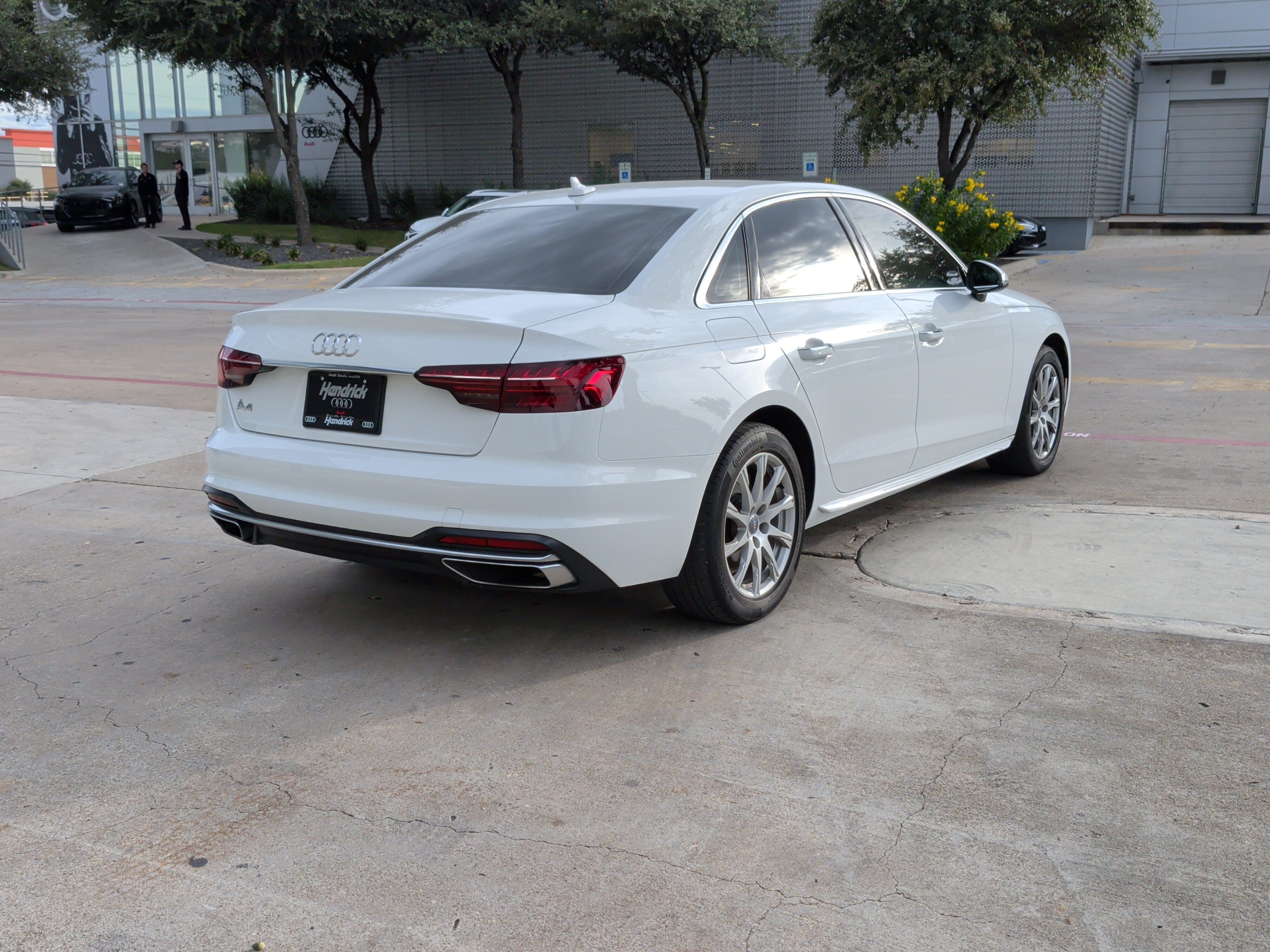 Used 2020 Audi A4 2.0T Premium w/ Convenience Package FWD image 10