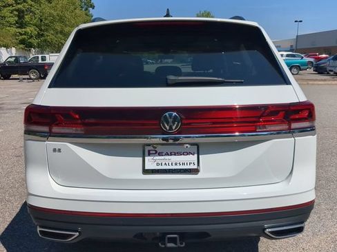 Used 2024 Volkswagen Atlas SE FWD image 5