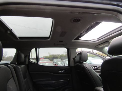 Used 2018 GMC Acadia SLT image 14