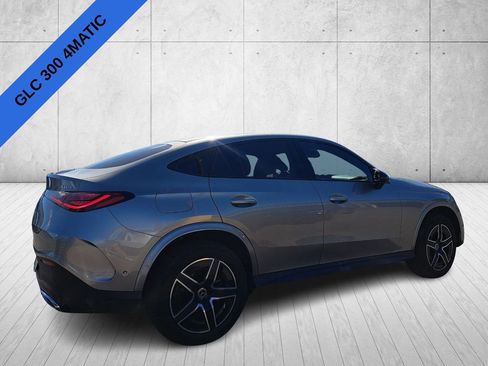 Used 2024 Mercedes-Benz GLC 300 4MATIC image 5