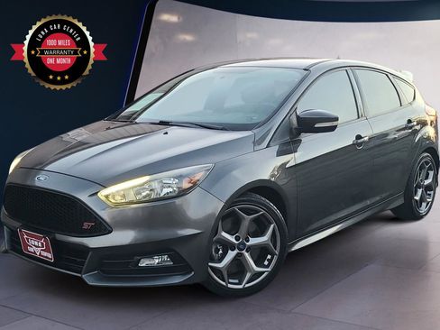 Used 2018 Ford Focus ST image 1