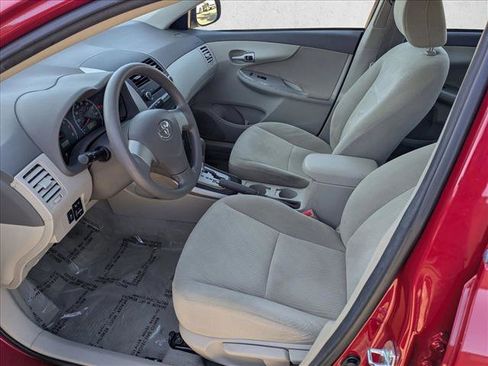 Used 2010 Toyota Corolla LE image 14