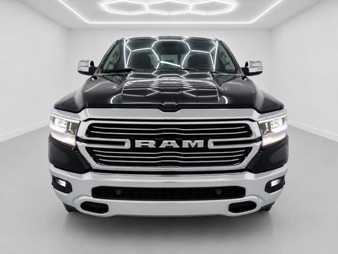 Used 2019 RAM 1500 Laramie AWD/4WD image 8
