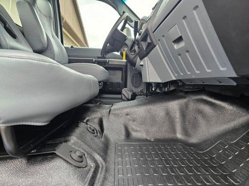 Used 2023 Ford F650 2WD Regular Cab Super Duty image 8