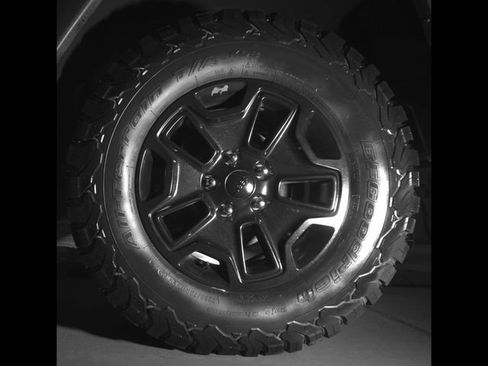 Used 2014 Jeep Wrangler Sport AWD/4WD image 11