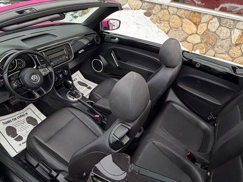 Used 2014 Volkswagen Beetle 1.8T image 34
