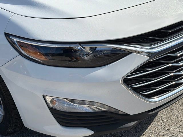 Used 2025 Chevrolet Malibu LT FWD image 9