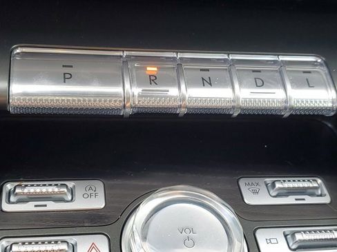 Certified 2024 Lincoln Nautilus Reserve w/ Equipment Group 202A image 28