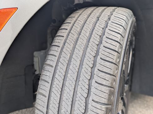 Used 2024 Chevrolet Equinox LS w/ Sport Edition image 33