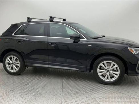 Certified 2025 Audi Q3 2.0T Premium Plus image 9