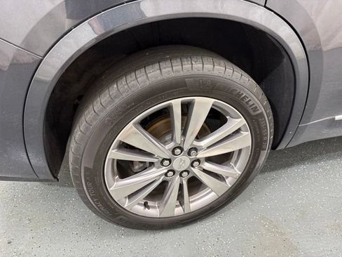 Used 2023 Cadillac XT6 Premium Luxury AWD/4WD image 9