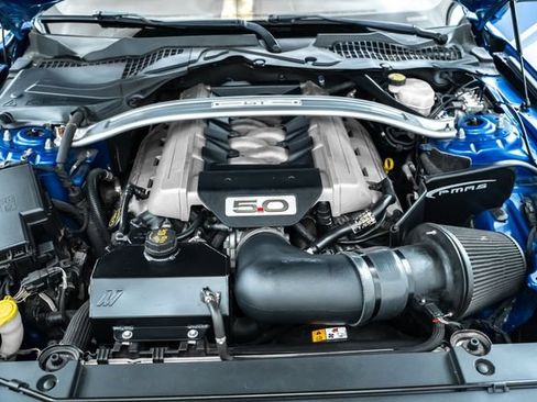 Used 2017 Ford Mustang GT w/ GT Performance Package RWD image 31