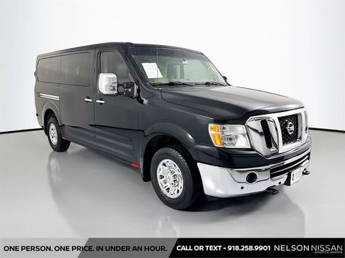 Used 2019 Nissan NV 3500 SL RWD image 3