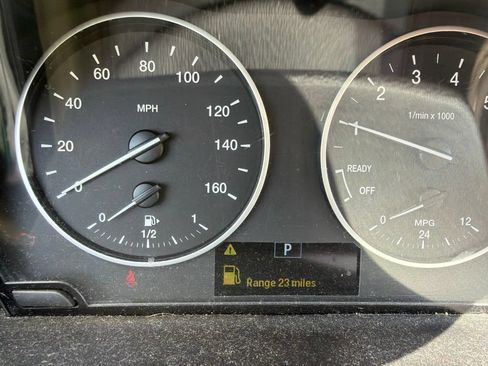 Used 2017 BMW X1 xDrive28i AWD/4WD image 9