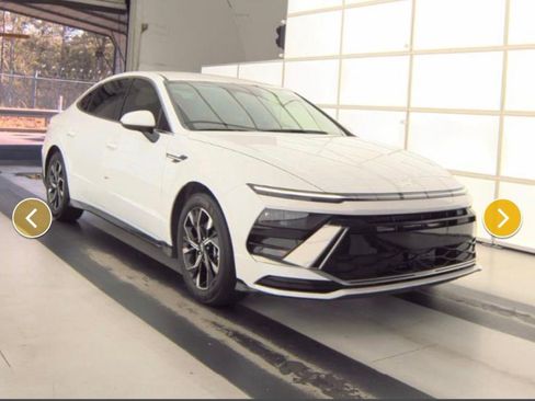 Used 2025 Hyundai Sonata SEL image 3