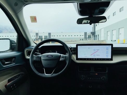 New 2026 Ford Maverick Lariat image 9