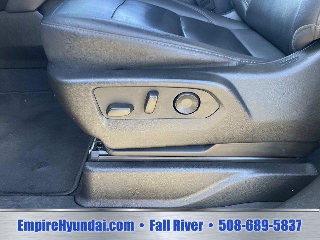 Used 2025 Chevrolet Tahoe LT AWD/4WD image 20
