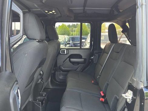 Used 2022 Jeep Wrangler Unlimited Sport AWD/4WD image 16