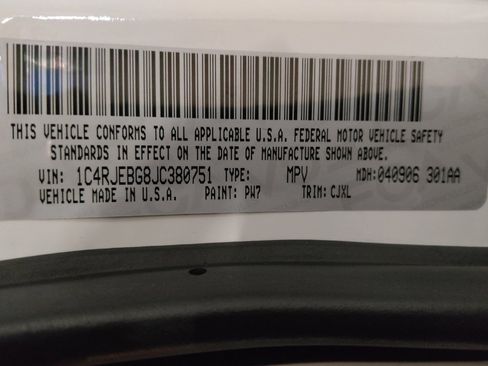 Used 2018 Jeep Grand Cherokee Limited w/ Trailer Tow Group IV image 33