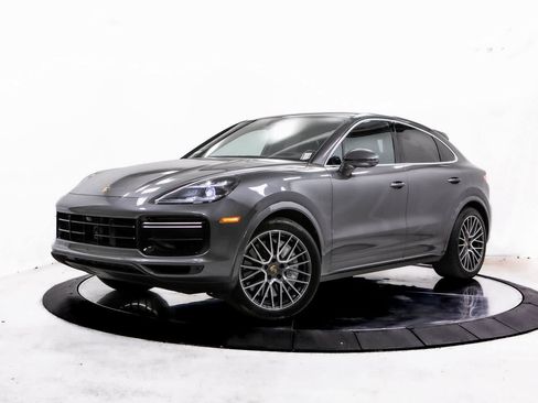 Certified 2022 Porsche Cayenne Turbo image 1