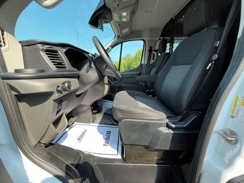 Used 2022 Ford Transit 250 Low Roof w/ Exterior Upgrade Package image 10