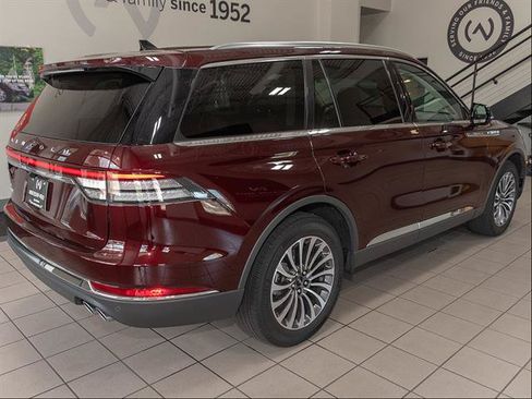 Used 2022 Lincoln Aviator Reserve w/ Elements Package Plus AWD/4WD image 24