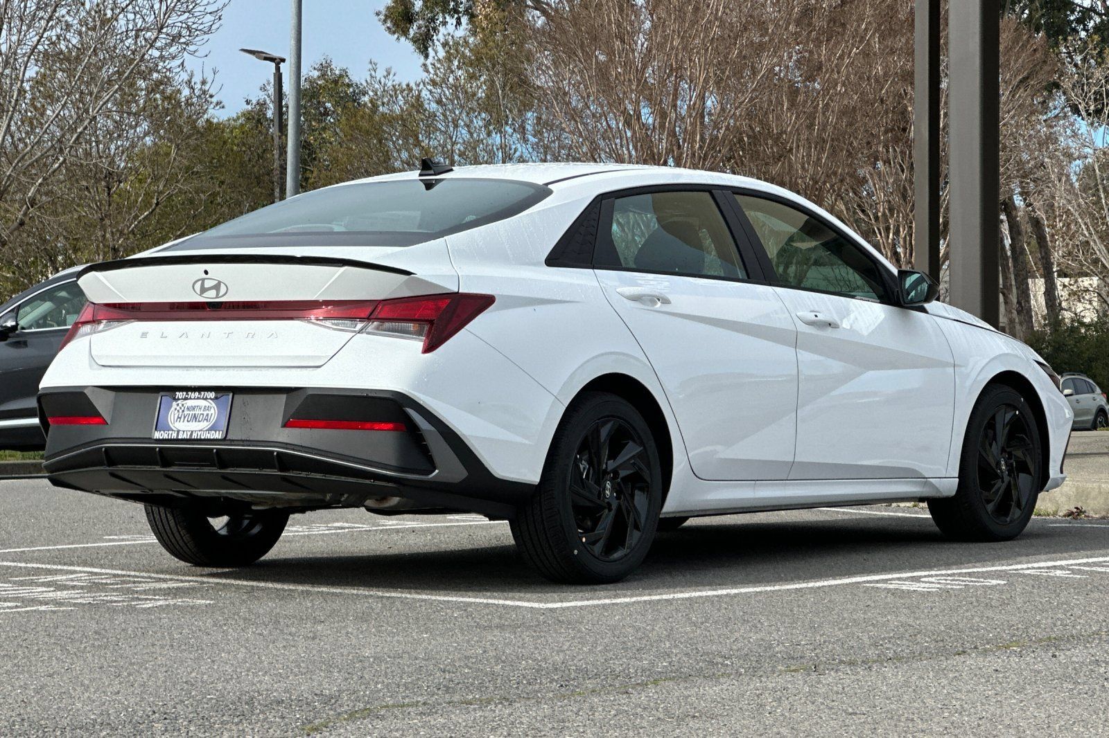 Used 2026 Hyundai Elantra Sport FWD image 4