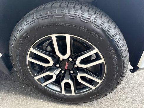 Used 2021 GMC Sierra 1500 AT4 AWD/4WD image 12