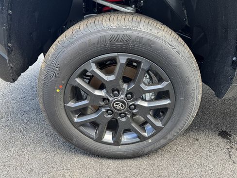 New 2026 Toyota Tundra Platinum AWD/4WD image 31