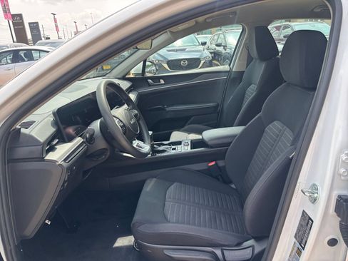 Used 2025 Kia K5 LXS FWD image 25