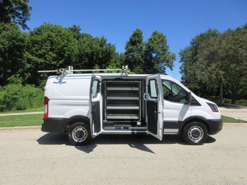 Used 2019 Ford Transit 150 130 Low Roof RWD image 23