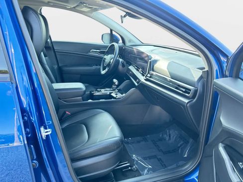 Used 2025 Kia Sportage SX FWD image 14