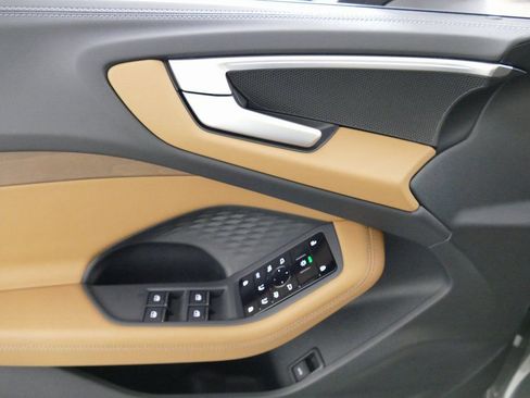 Used 2025 Audi A5 2.0T Premium w/ Convenience Package image 11