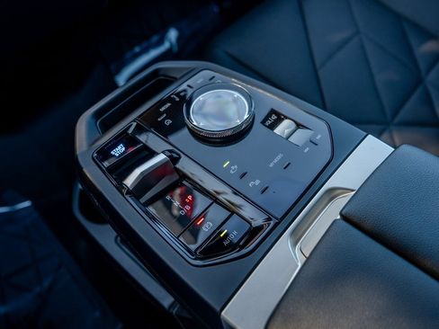 Used 2025 BMW iX xDrive50 image 13