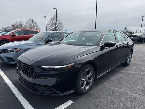Certified 2023 Honda Accord EX image 4