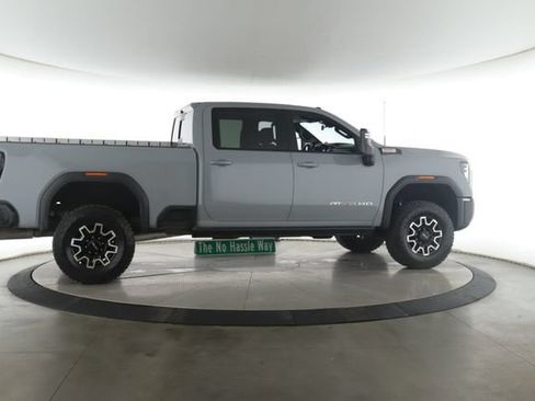 Used 2024 GMC Sierra 2500 AT4X AWD/4WD image 6