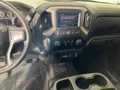 Used 2025 Chevrolet Silverado 1500 Custom image 17