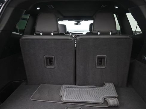 Certified 2025 Cadillac XT6 Premium Luxury image 13