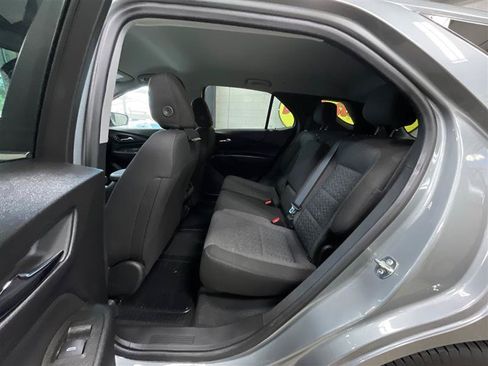 Used 2023 Chevrolet Equinox LT FWD image 24