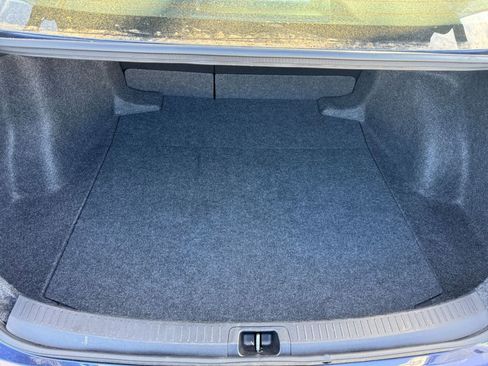 Used 2025 Toyota Corolla LE image 30