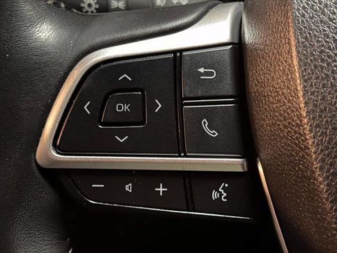 Certified 2023 Toyota Highlander LE image 21