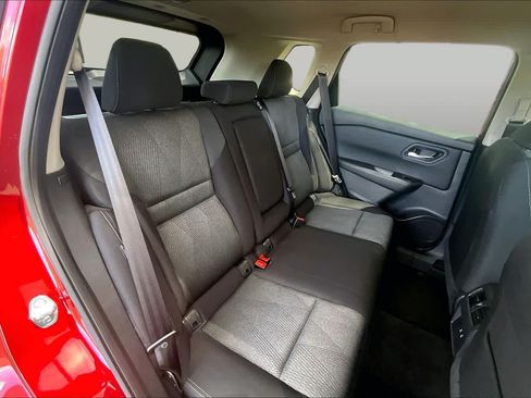 Certified 2024 Nissan Rogue SV FWD image 20